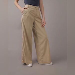 AMERICAN EAGLE WOMEN KHAKI STRETCH SUPER HIGH-WAISTED BAGGY WIDE-LEG TROUSER 6